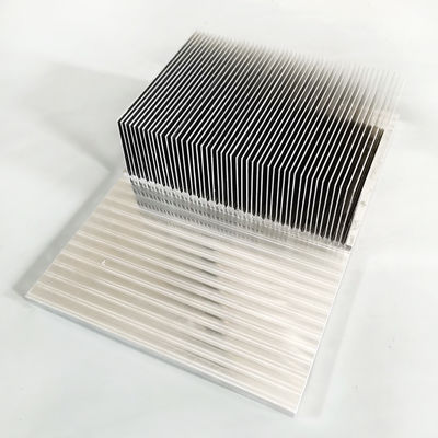 Dissipador de calor inoxidável industrial do laser, extrusão de alumínio de anodização do dissipador de calor