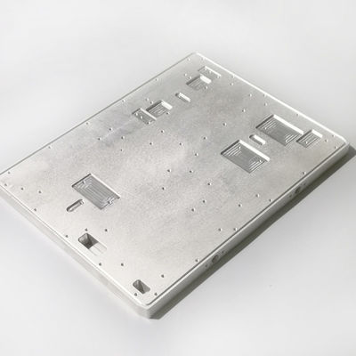 O dissipador de calor de múltiplos propósitos do radiador soldou a placa para refrigerar de água